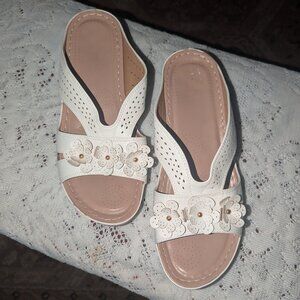Women's Size 11/42 Sandals